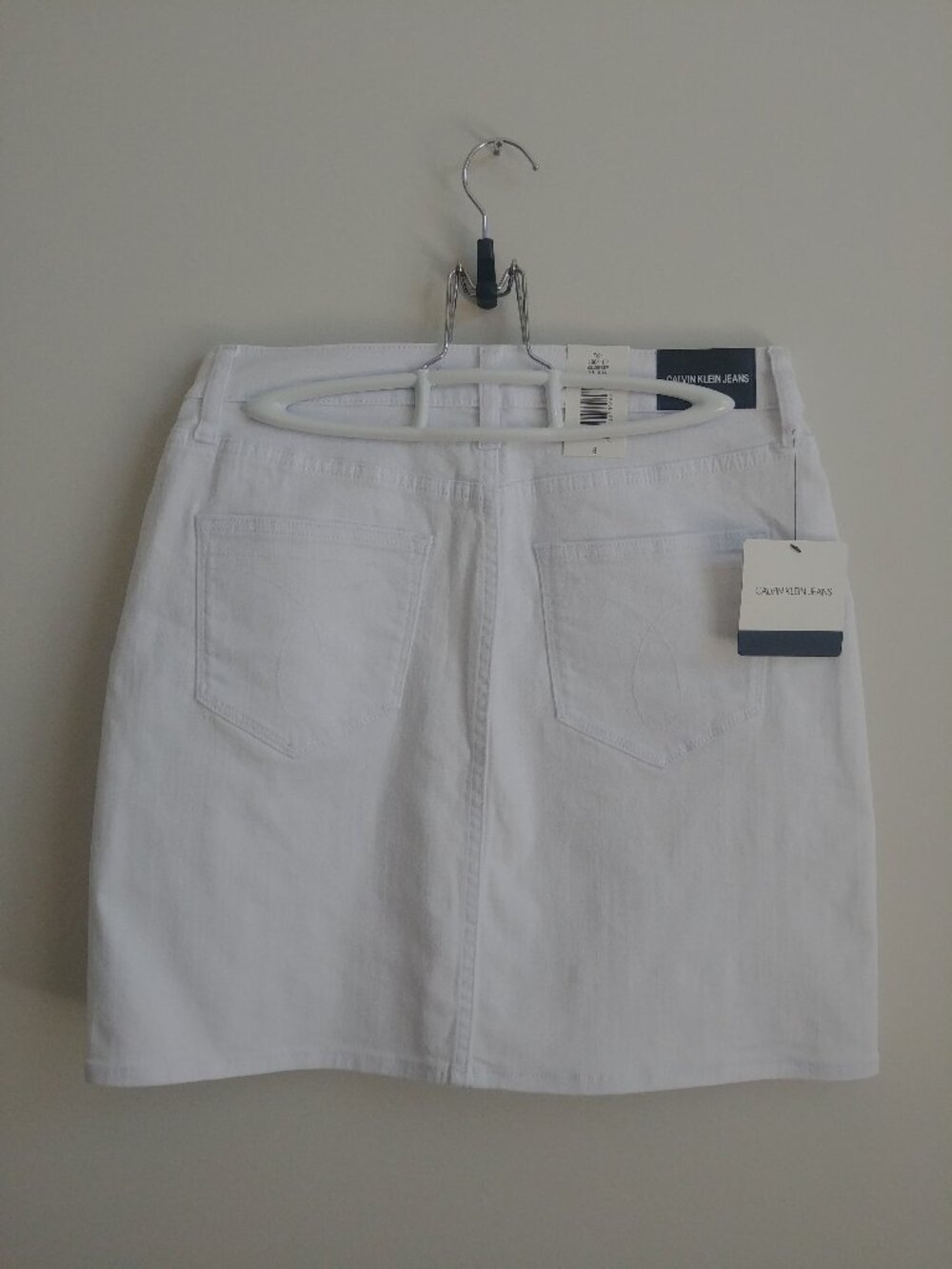 New With Tags Calvin Klein short white denim jean mini skirt cotton size 8